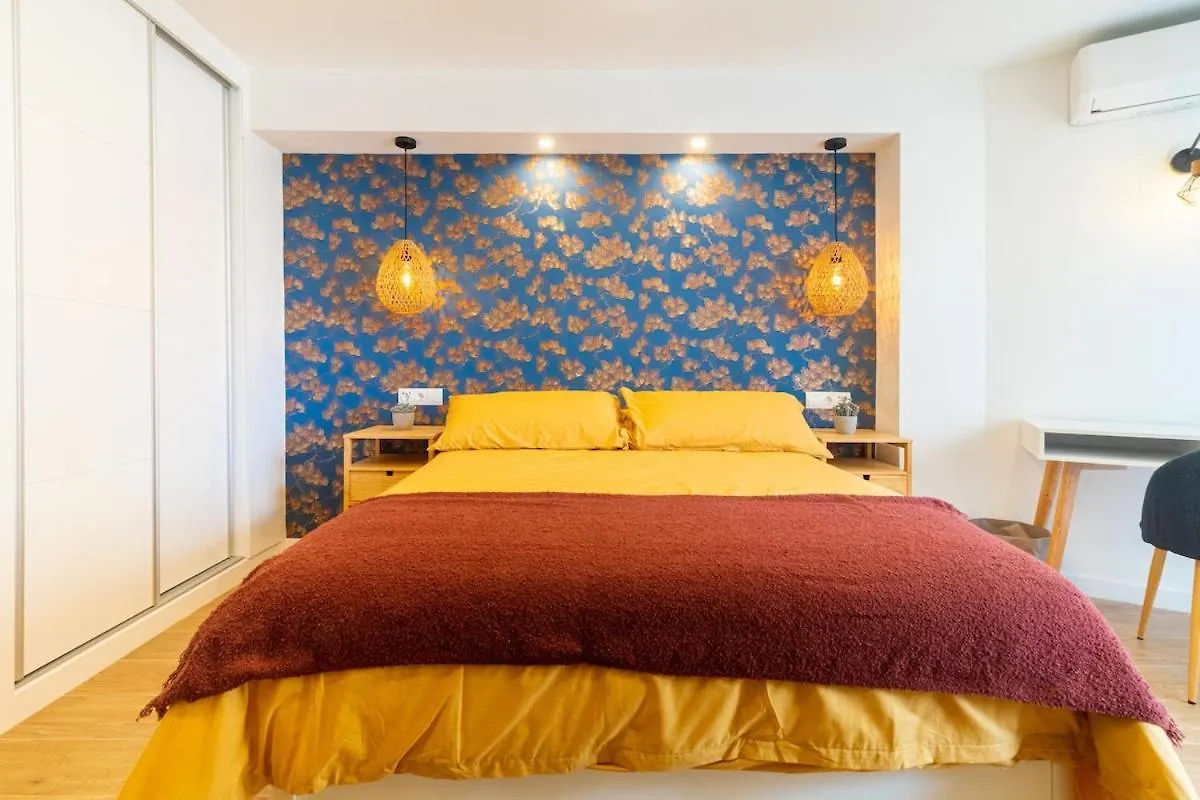 Apartment 1St Line Beachfront With Direct Access To Beach Benalmadena